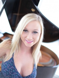 Amateur Allure Teen Busty Lailani