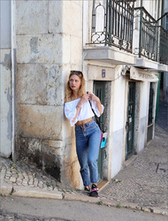 Clarice | Postcard from Lisbon