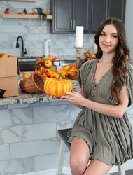 Stepsisters Pussy Is A Cornucopia Of Fun 