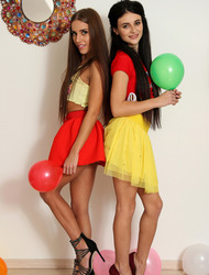 Young hotties who love to play