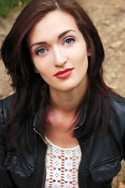 gorgeous Lara D is so alluring in black leather jacket