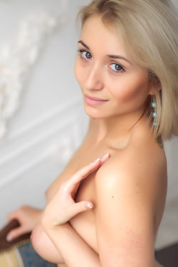 Busty Blonde Babe Isabella In Sexy Lace Lingerie