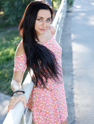 Hot Russian Babe Inga Shows Her Buttplug In Public