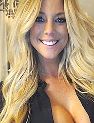 XO Gisele Hot Selfies